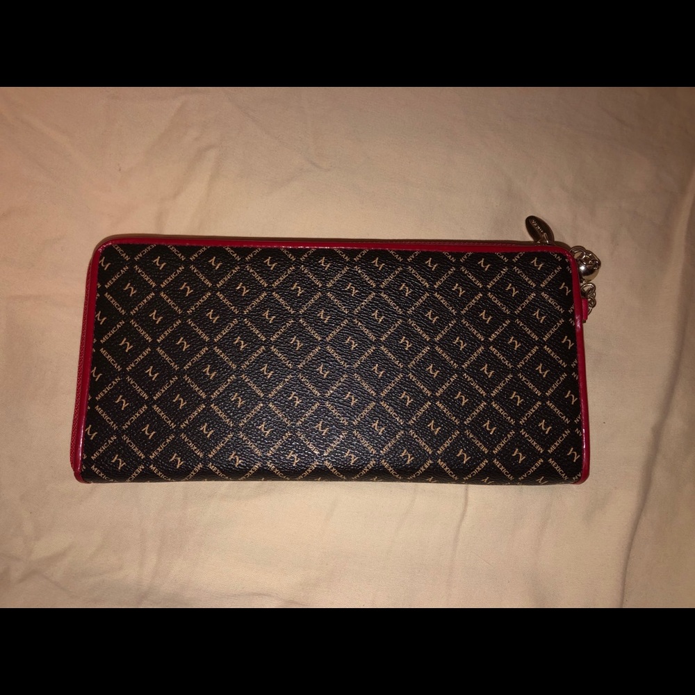 Wallet - Picture 3 of 5